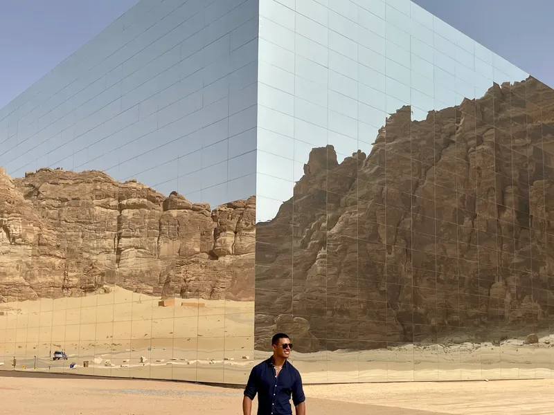 Bruno at the Maraya mirror cube in Al-Ula, Saudi Arabia